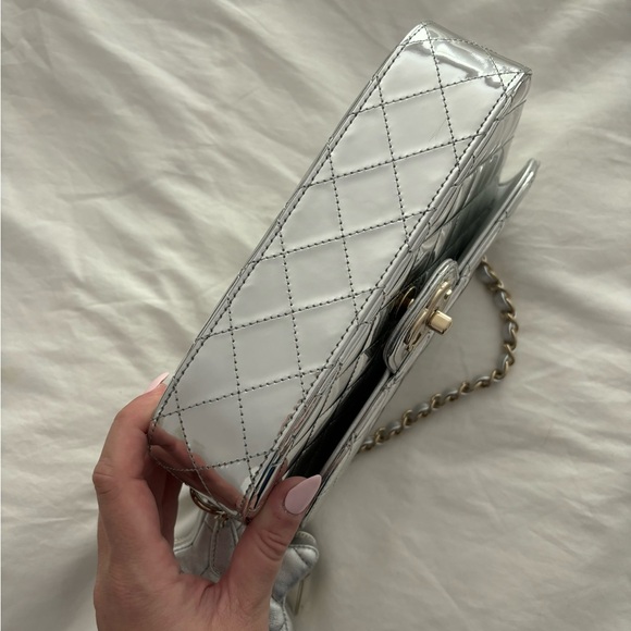 NWT 🖤 CHANEL 24C Silver Mirrored Metallic Medium Star Charm Flap Bag - Picture 11 of 16
